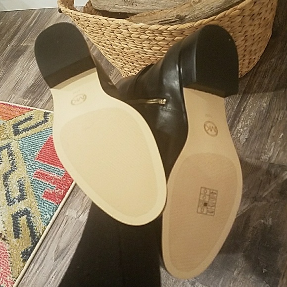 Michael Kors Stockard Boot - Picture 5 of 6